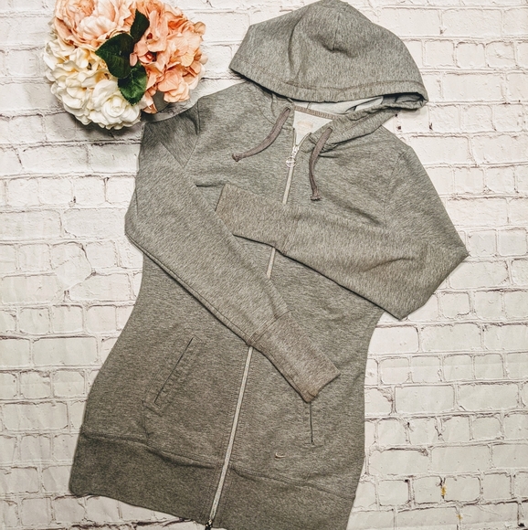 Nike Tops - NIKE Pro Dry Zip up Hoodie